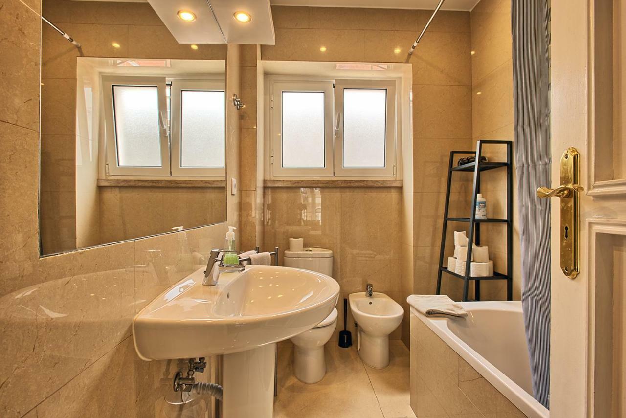 Almirante 3-Four Bedrooms Lisboa Kültér fotó